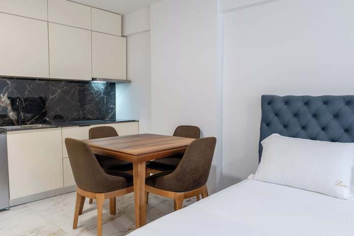 Room 70 of 175