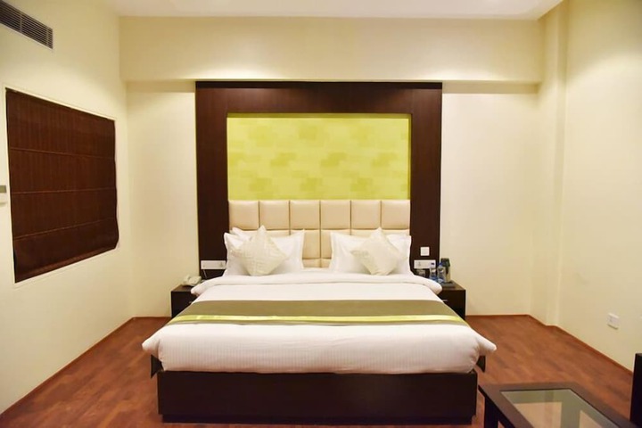 Room 20 of 39