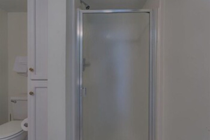Room 15 of 66