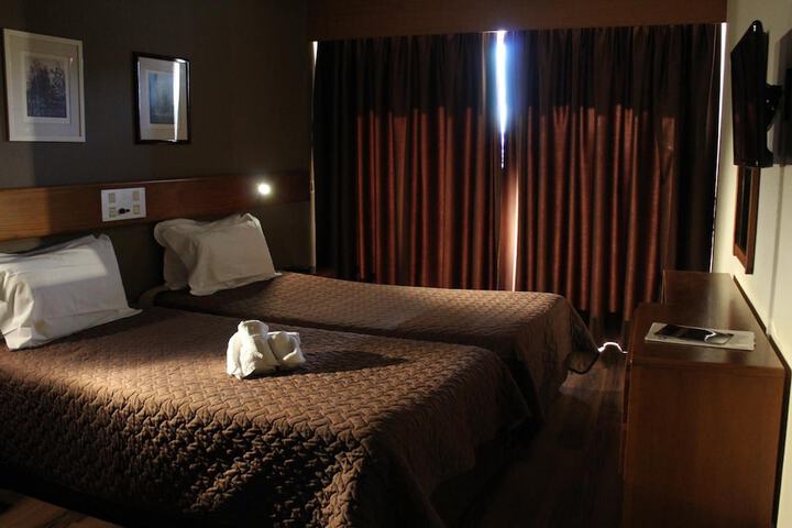 Room 16 of 54