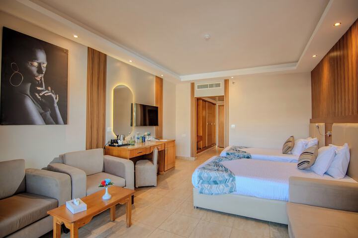 Room 10 of 189