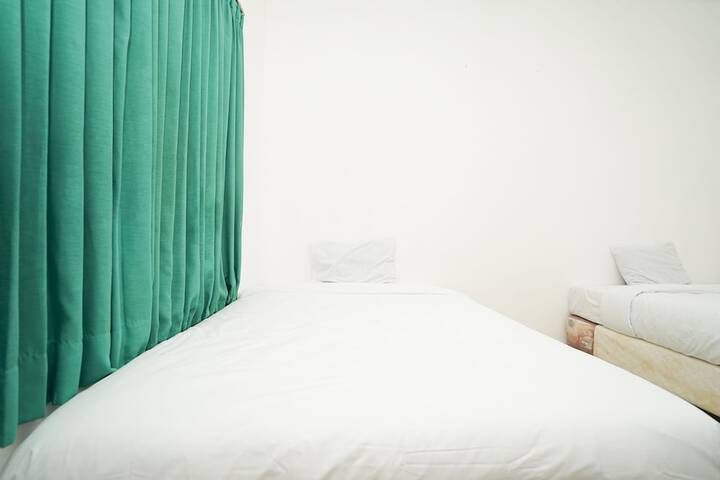 Room 16 of 45