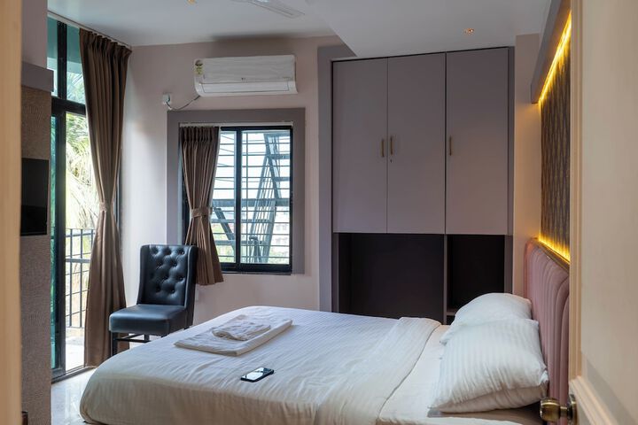 Room 12 of 39
