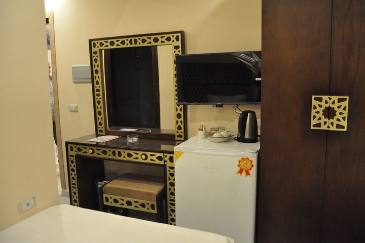 Room 18 of 60