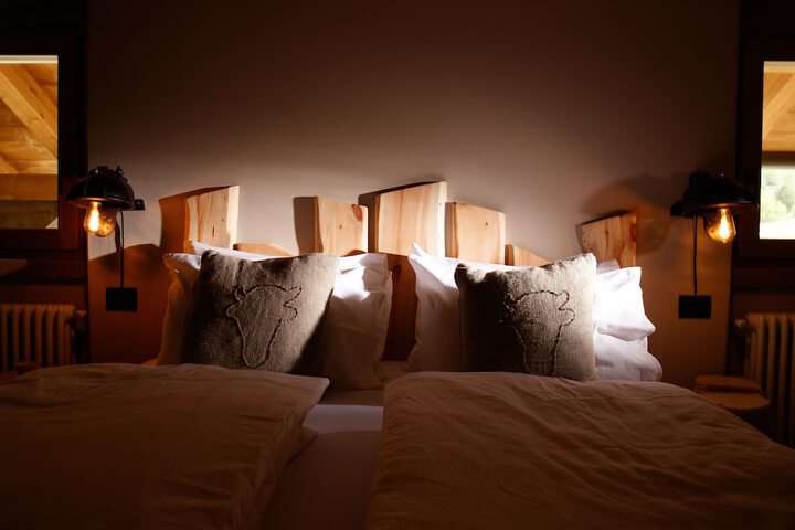 Room 27 of 172
