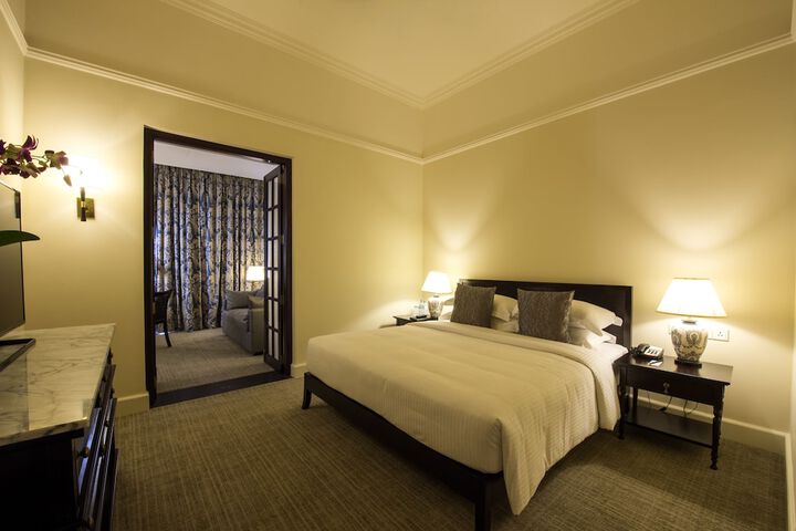 Room 38 of 163