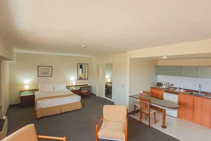 Room 12 of 51