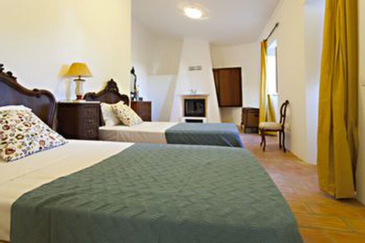 Room 14 of 25