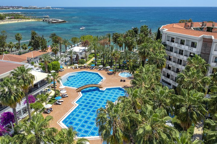 Hotel 122 of 141