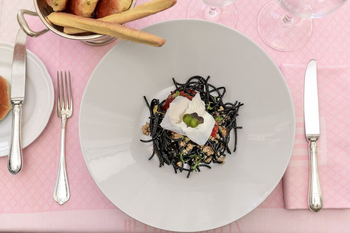 Dining 46 of 83