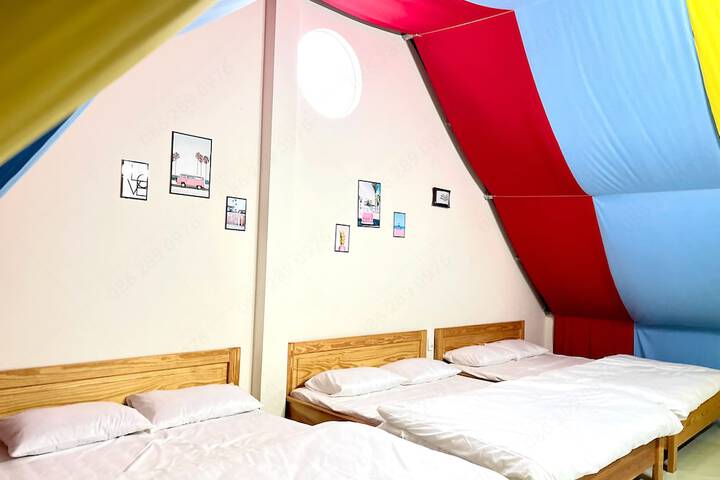 Room 9 of 31