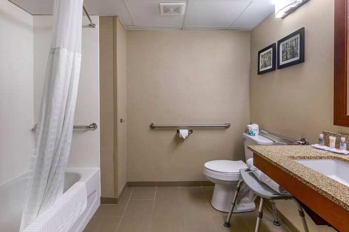 Room 12 of 41