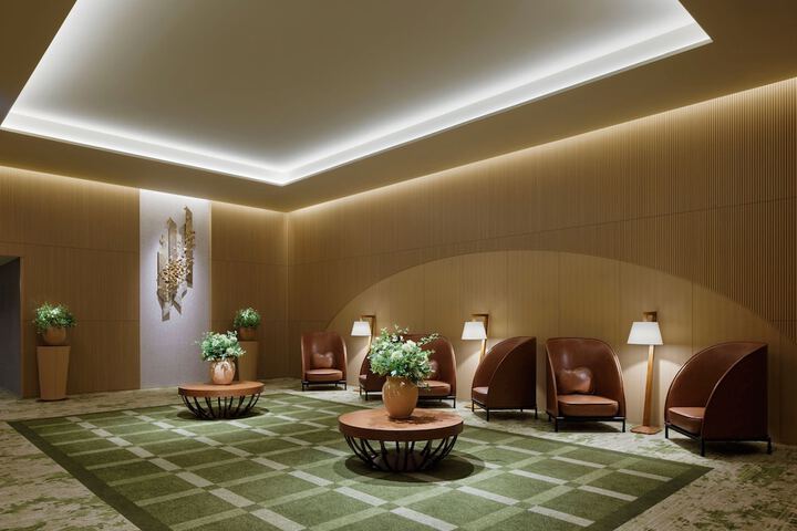 Ballroom/Hall 87 of 98