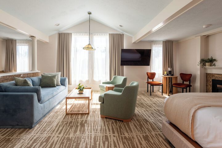 Room 41 of 105