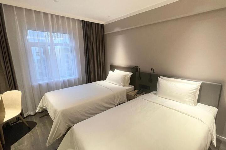 Room 46 of 53