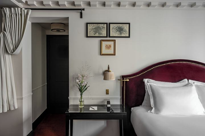 Room 20 of 38