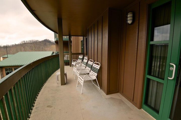 Terrace/Patio 10 of 38