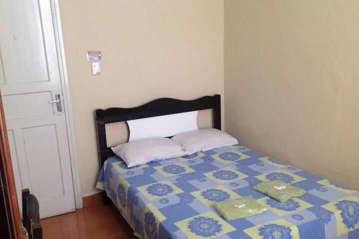 Room 15 of 38