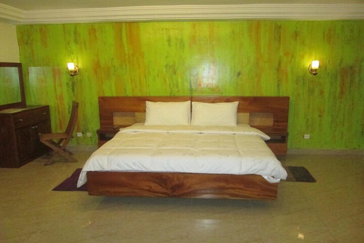 Room 42 of 56