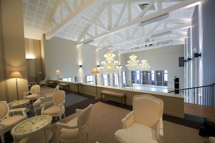 Entrance & Lobby