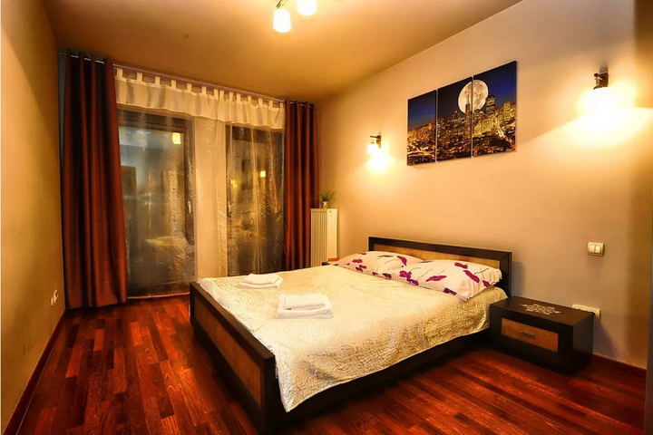 Room 3 of 11