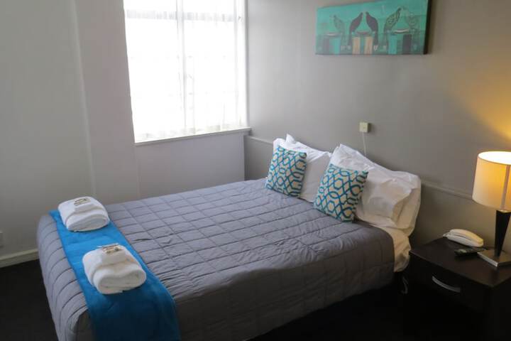Room 19 of 48