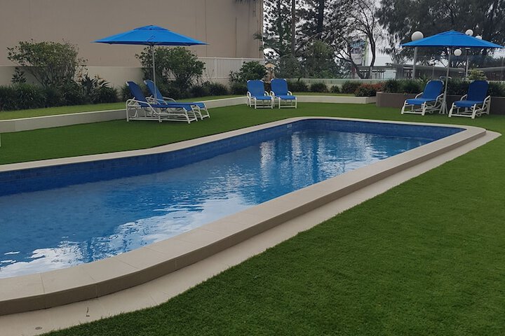 Hotel Pool
