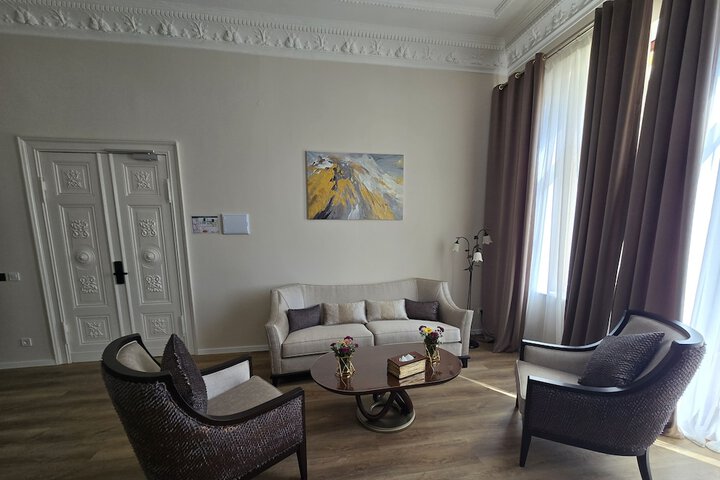 Room 16 of 70