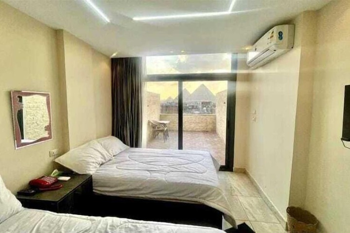Room 8 of 21