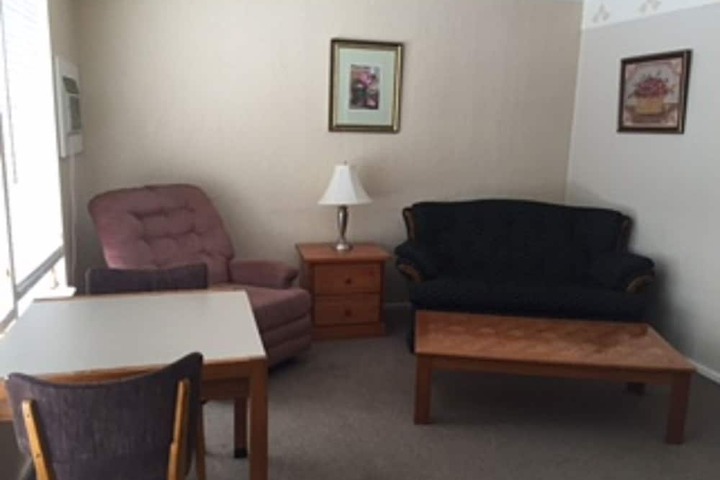 Room 5 of 11