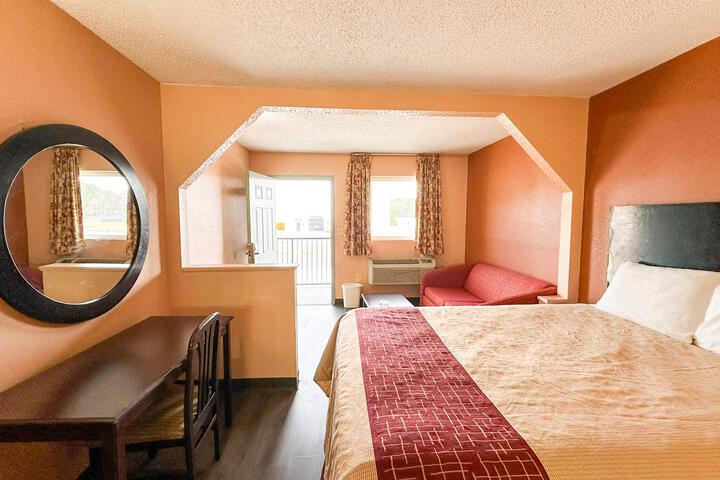 Room 17 of 78