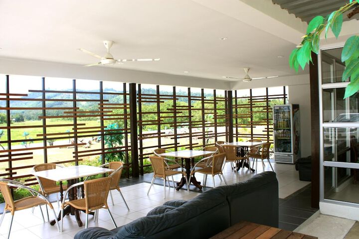 Dining Photos