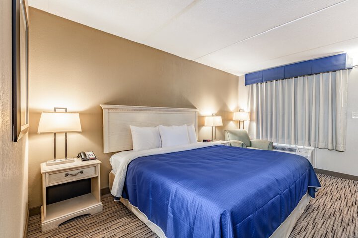 Room 9 of 24