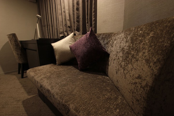 Room 9 of 55