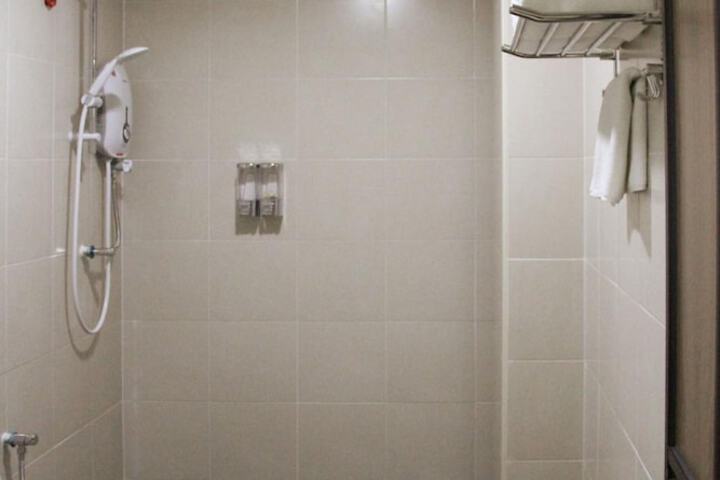 Room 26 of 46
