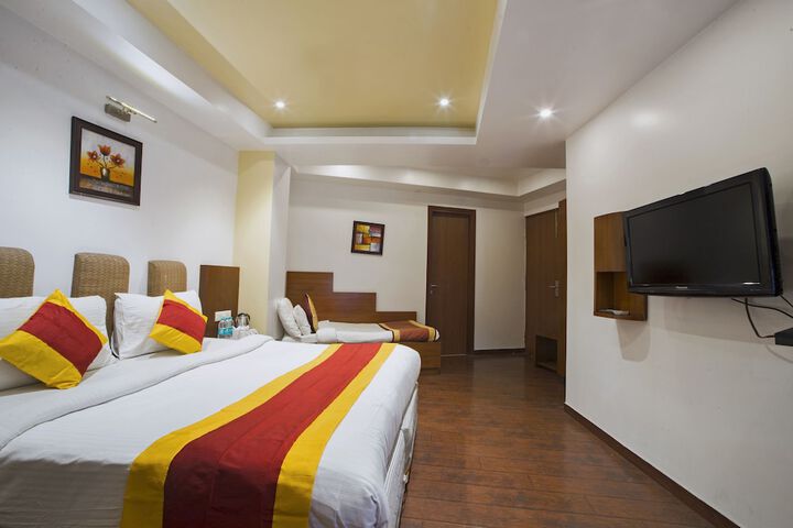 Room 34 of 44