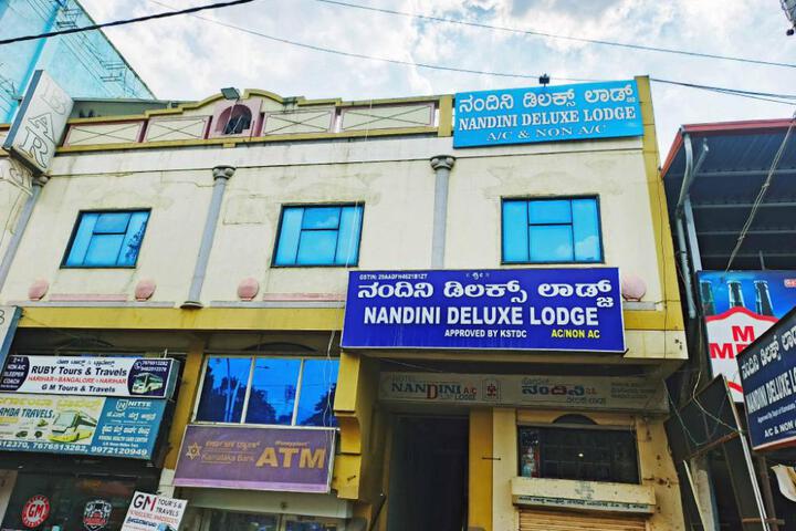 Hotel Nandini Deluxe Lodge