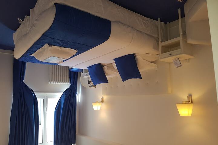 Room 15 of 225