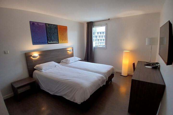 Room 20 of 37