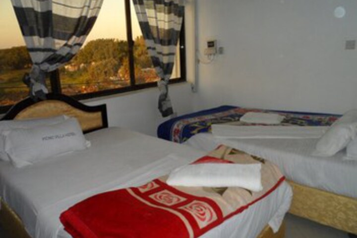 Room 8 of 20