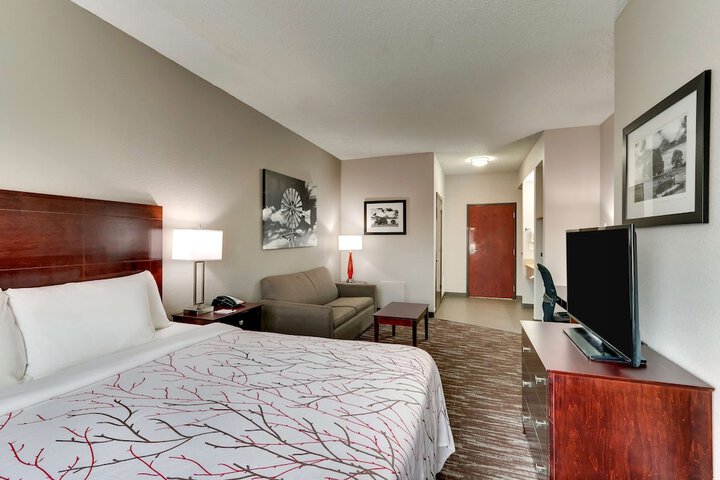 Room 8 of 37