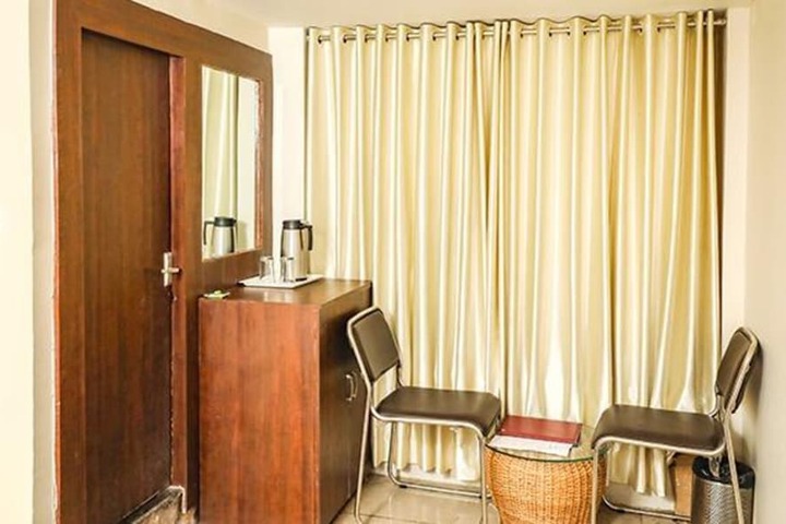 Hotel Interior 6 of 31