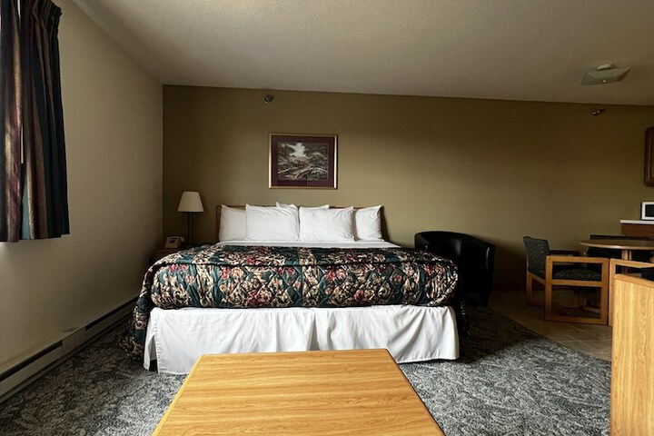 Room 15 of 29