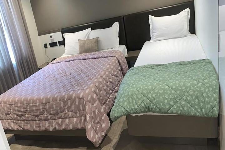 Room 12 of 19