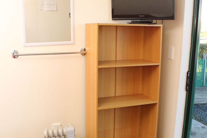 Room 4 of 89