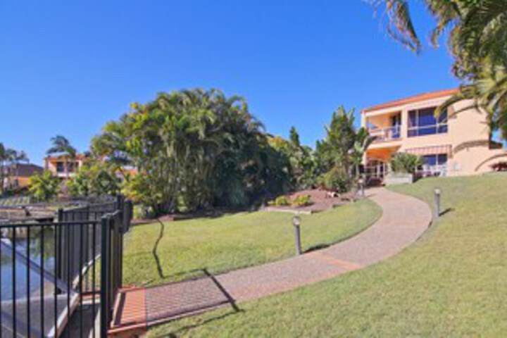 Property Grounds 11 of 19