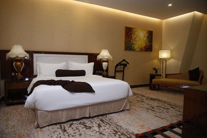 Room 30 of 70