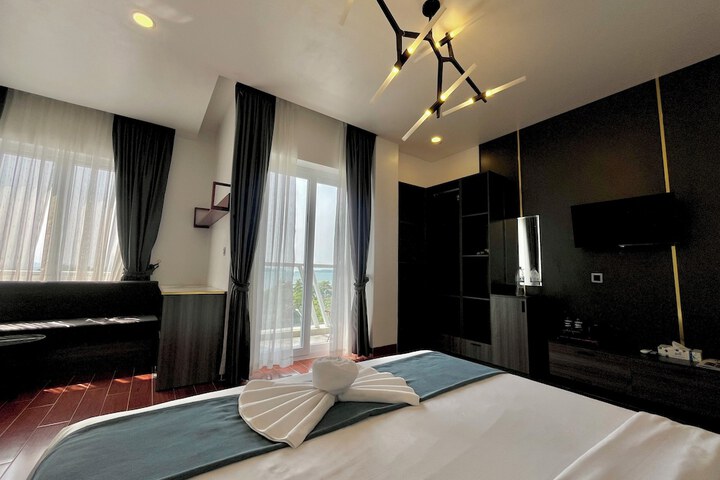 Room 37 of 72
