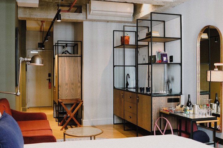 Room 43 of 126