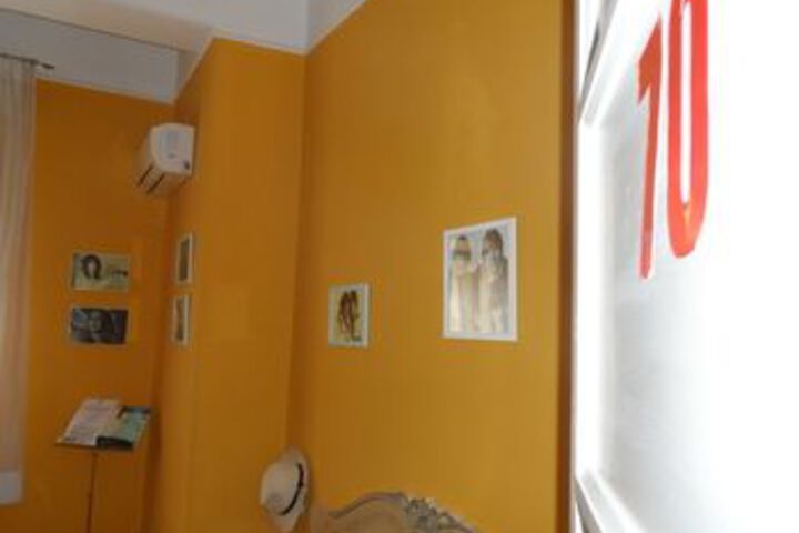Room 19 of 46